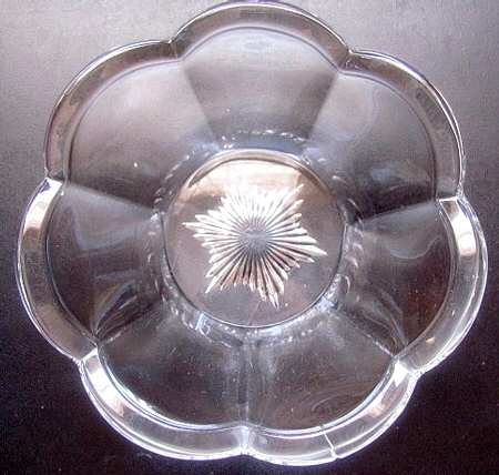 Colonial (Line #20) Small Fruit Dessert Bowl
