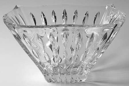 Teardrop 9" Square Bowl