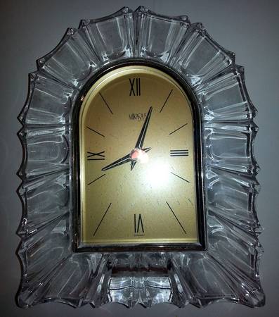 Monarch (Giftware) Mantel Clock
