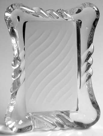 Twist Frame-Holds 3" X 5" Photo