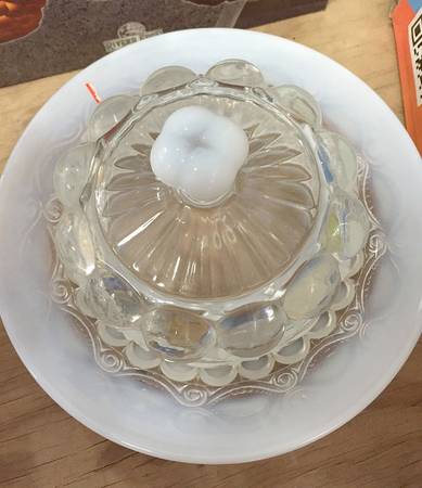 Eye Winker Crystal Opal Round Covered Butter
