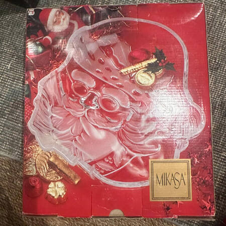 Santa 13" Round Platter