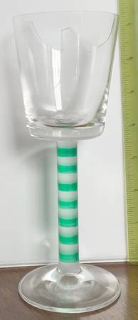 Overture Green Frost Wine Glass