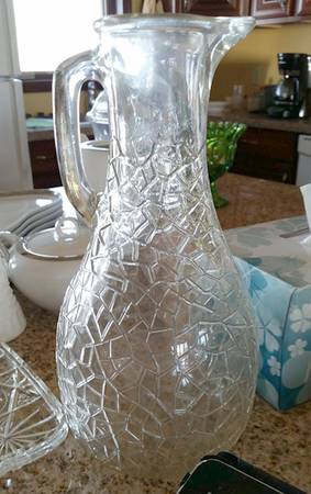 Spindle Clear Pitcher