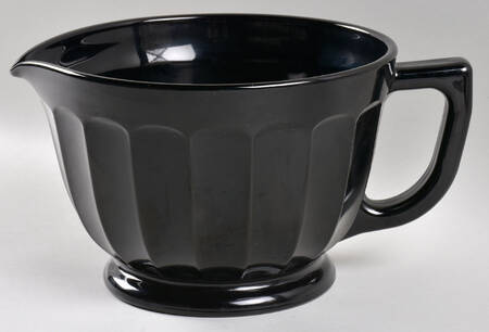 Panel Black Raspberry Batter Bowl