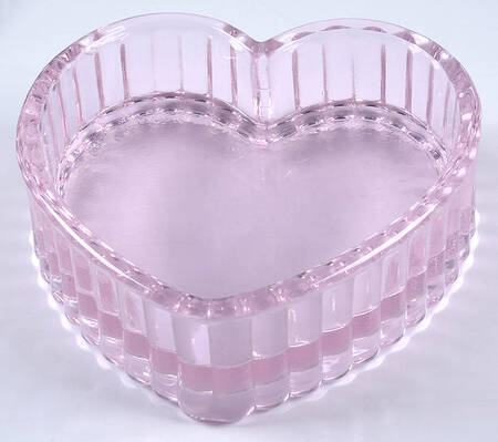 Passion Pink Small Heart Box No Lid