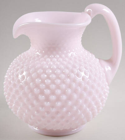 Gigi Crown Tuscan Pink 70 Oz Pticher