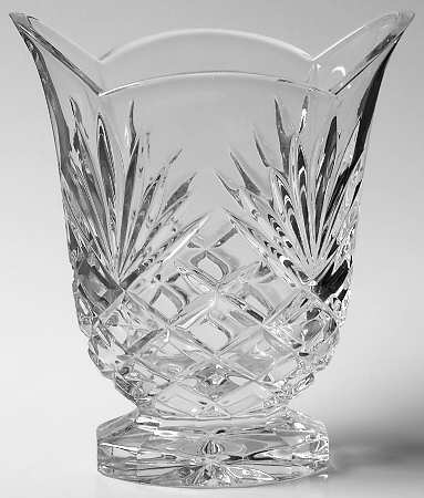 Hampton Hall 6" Flared Vase