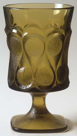 Spotlight-Antique Gold Iced Tea