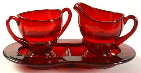 Moondrops-Ruby Mini Creamer, Sugar and Tray Set