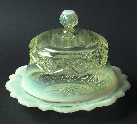 Diamond Spear-Vaseline Opalescent Round Covered Butter