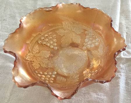 Grape and Cable Marigold Three-Toed Bowl