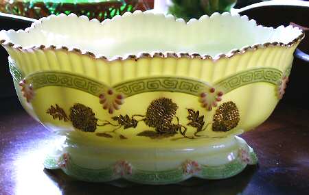 Chrysanthemum Sprig-Custard Oval Bowl