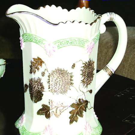 Chrysanthemum Sprig-Custard Pitcher