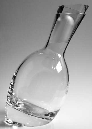 Tilt Decanter & Stopper