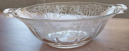Lions-Clear 8" Handled Bowl