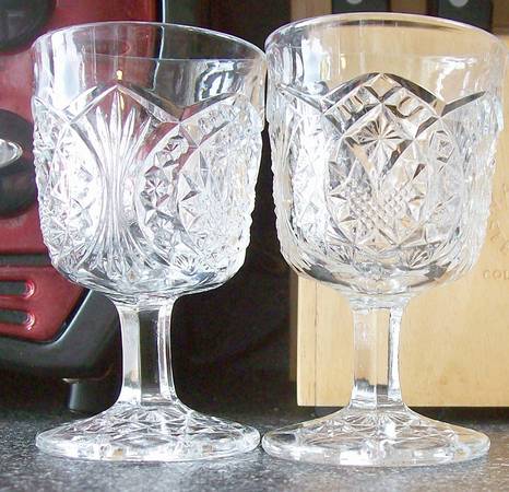 Arrowhead in Oval Wine Glass