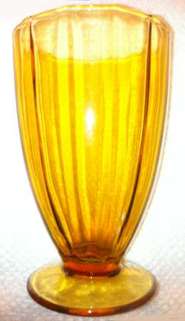 34-Amber 9 Oz Footed Tumbler