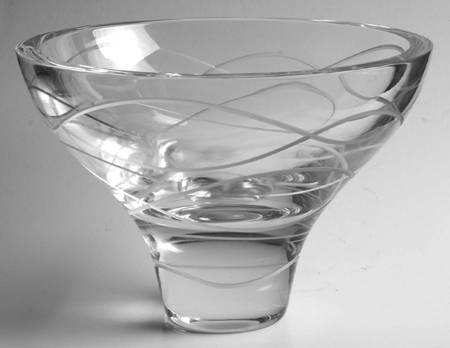 Motus 8" Footed Bowl