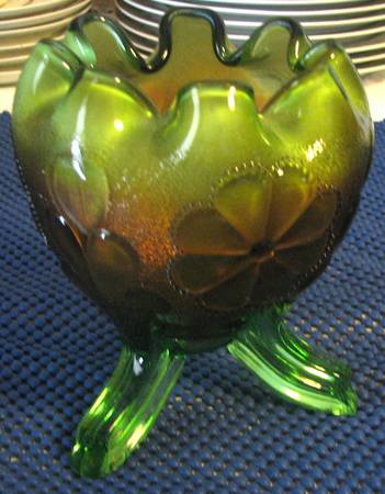 Daisy and Plume Green (Carnival) Footed Rose Bowl