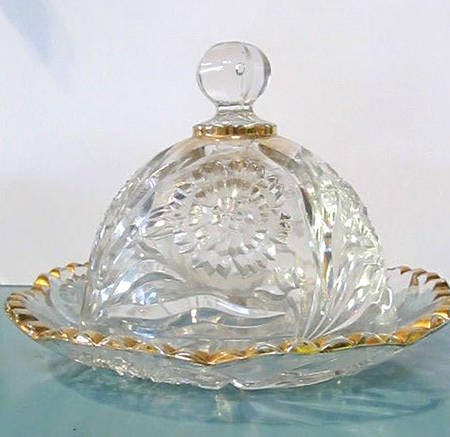 Carnation Clear Round Covered Butter