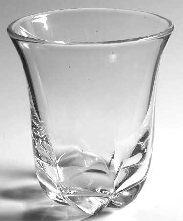 1598 7" Flower Vase