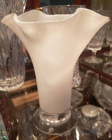Chanterelle 8" Flower Vase