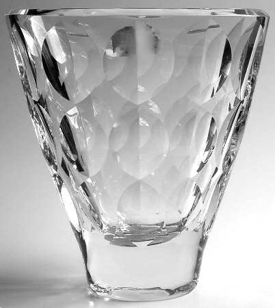 Ingeborg Lundin (D) 10" Flower Vase