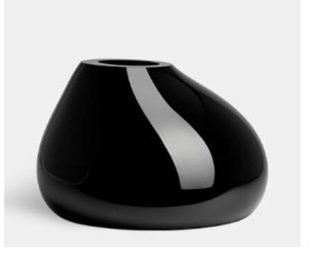 Ebon 9" Flower Vase