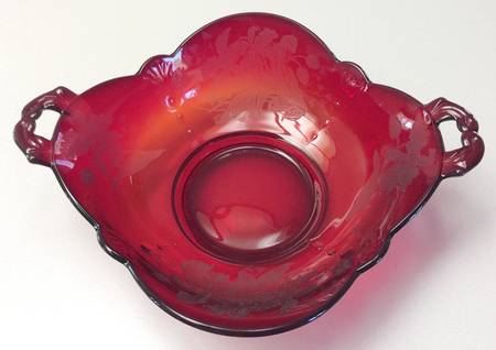 Orchid Red 11" Handled Bowl