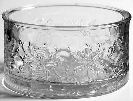 Fantasia Bowl-No Plastic Lid for 8pc Chip & Dip