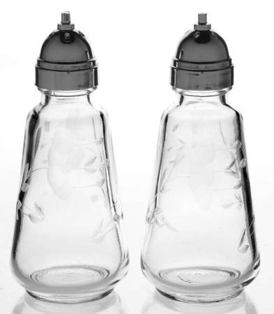 Heritage Shaker Set & Plastic Lids by Princess House