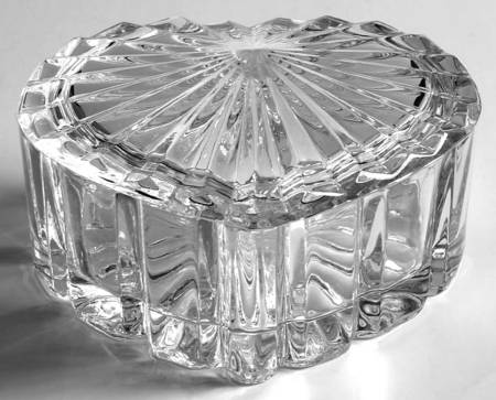 Highlights - Royal Highlights Medium Heart Box with Lid