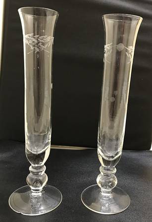 Willow Moon 7" Bud Vase