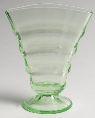 Party Line Green 6" Fan Vase