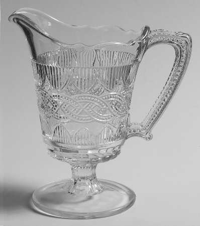 Chain and Shield Creamer