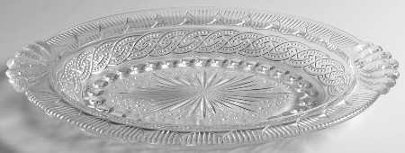 Chain and Shield Under 13" Platter