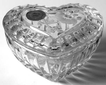 Heritage Romance Collection Small Heart Box & Lid