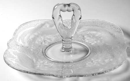 Sasha Bird Clear Center Handle Tray