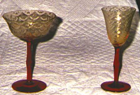 Turkey Tracks Amber (Amber Bowl, Red Stem) by Pukeberg Glass
