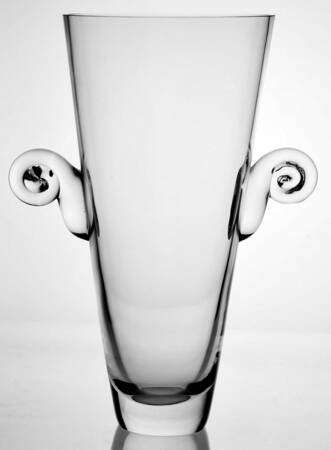 Norwich 11" Flower Vase