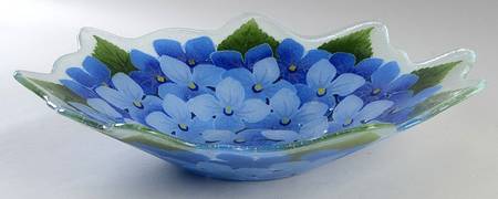 Hydrangea 15" Scalloped Bowl