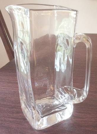 Woodbury 24 Oz Pitcher