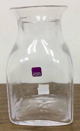 Woodbury 9" Flower Vase