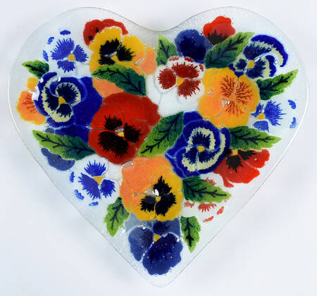 Pansies Heart Shape Plate