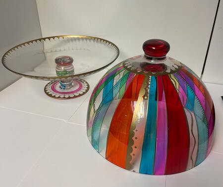 Festive Stripe (Gold Accents) 11" Pedestal Cake Stand & Dome