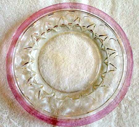Chavalier Cranberry Flash Luncheon Plate