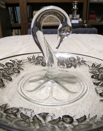 211-1 Center Handle Tray