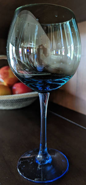 P1C56 Balloon Wine