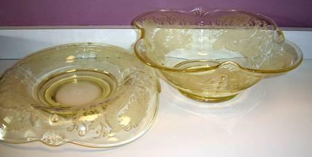 Nora Bird-Yellow Rolled Edge Bowl